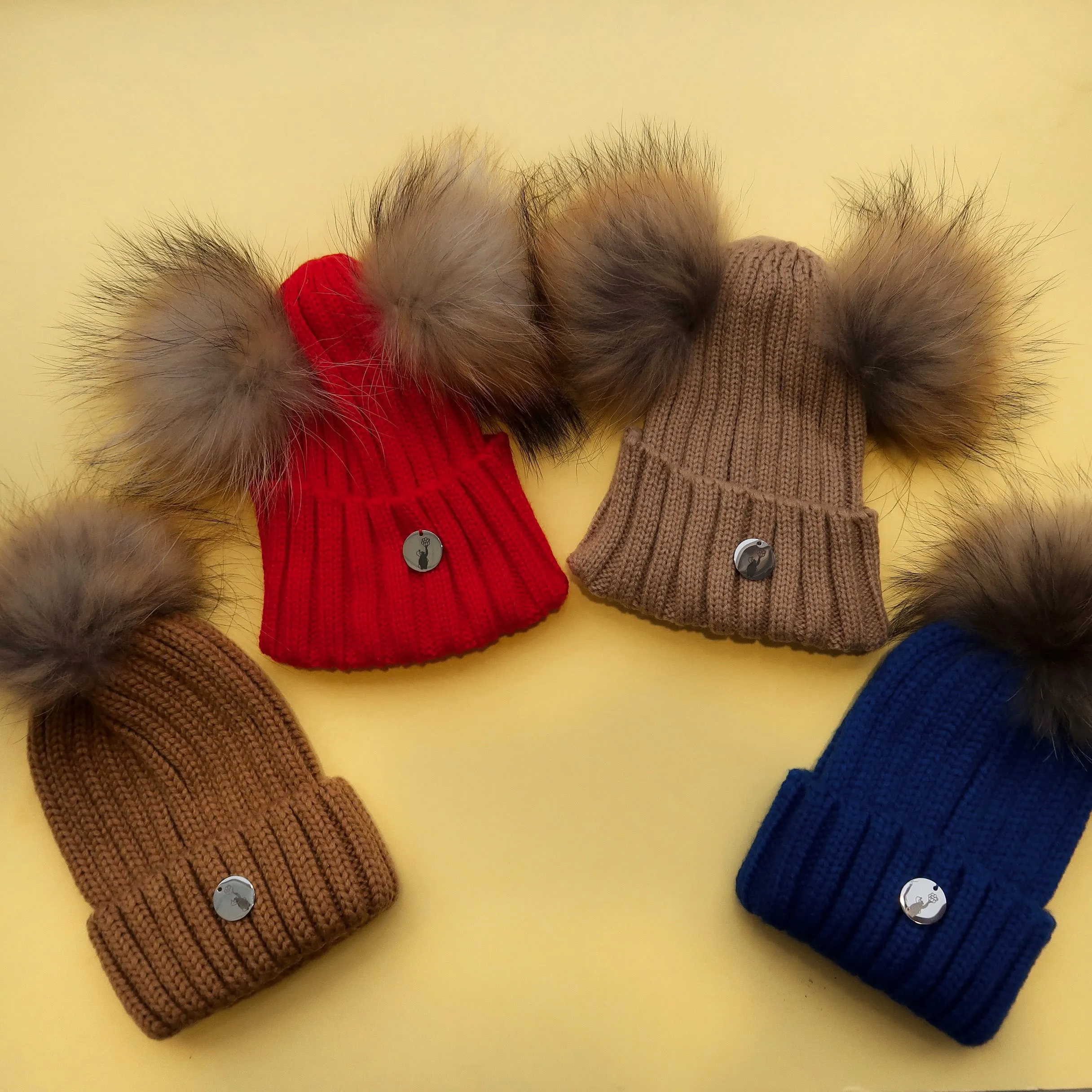 B&B Single Pom Pom Hat - Mocha
