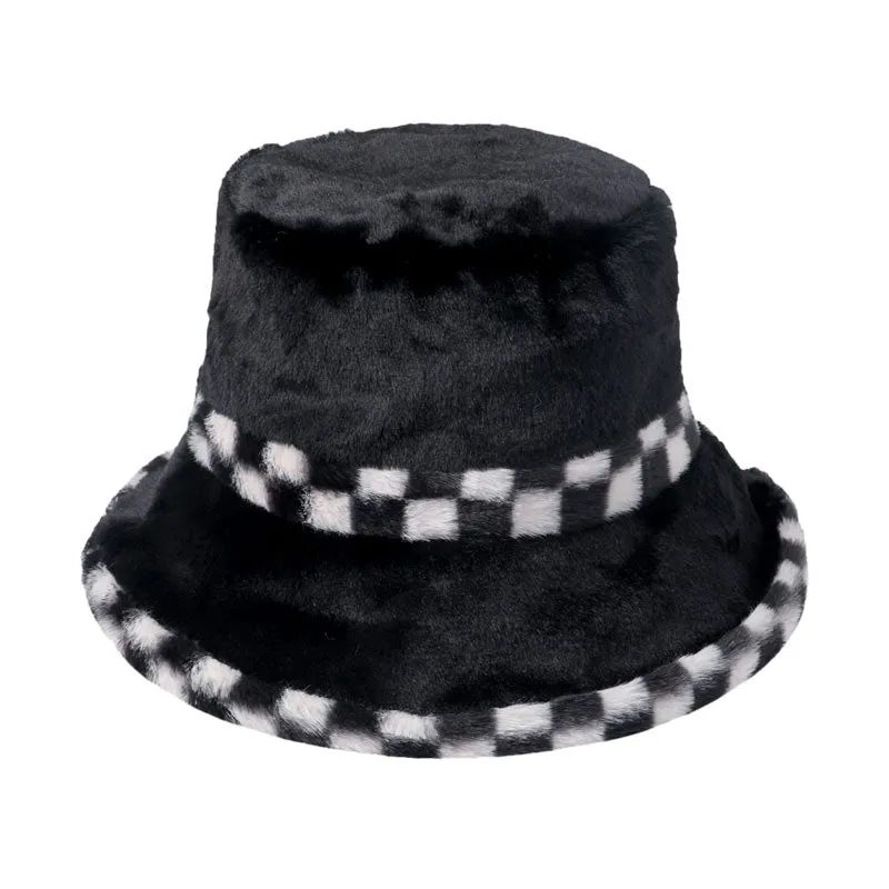 Check Pattern Detailed Faux Fur Bucket Hat