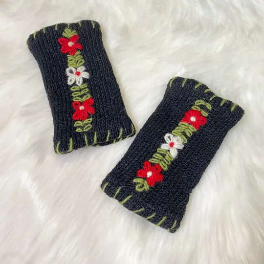 Crochet Handwarmers with Fleece Lining from Nepal