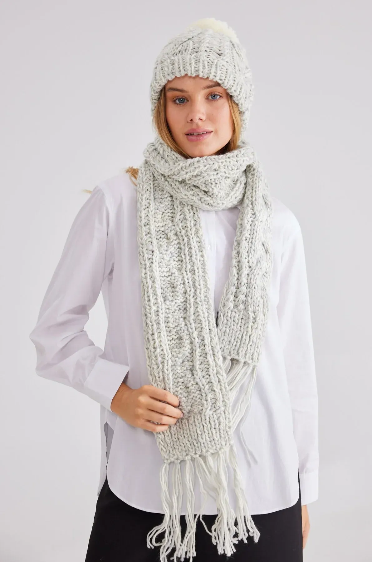 Holiday - CC2245 Blizzard Scarf
