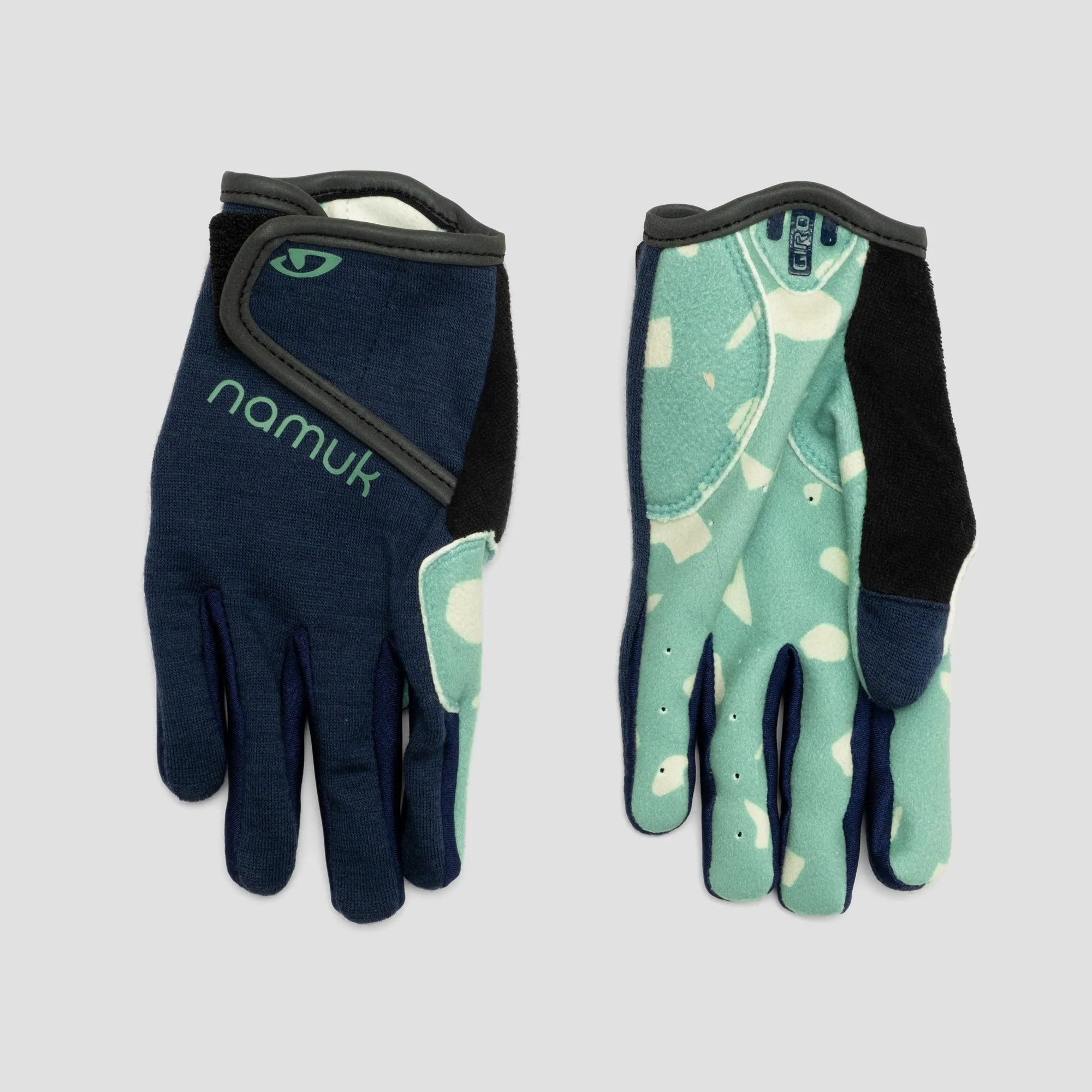 Optimize the product title to make it more appealing, concise, and descriptive: 

Underground Kolo Merino Cycling Gloves