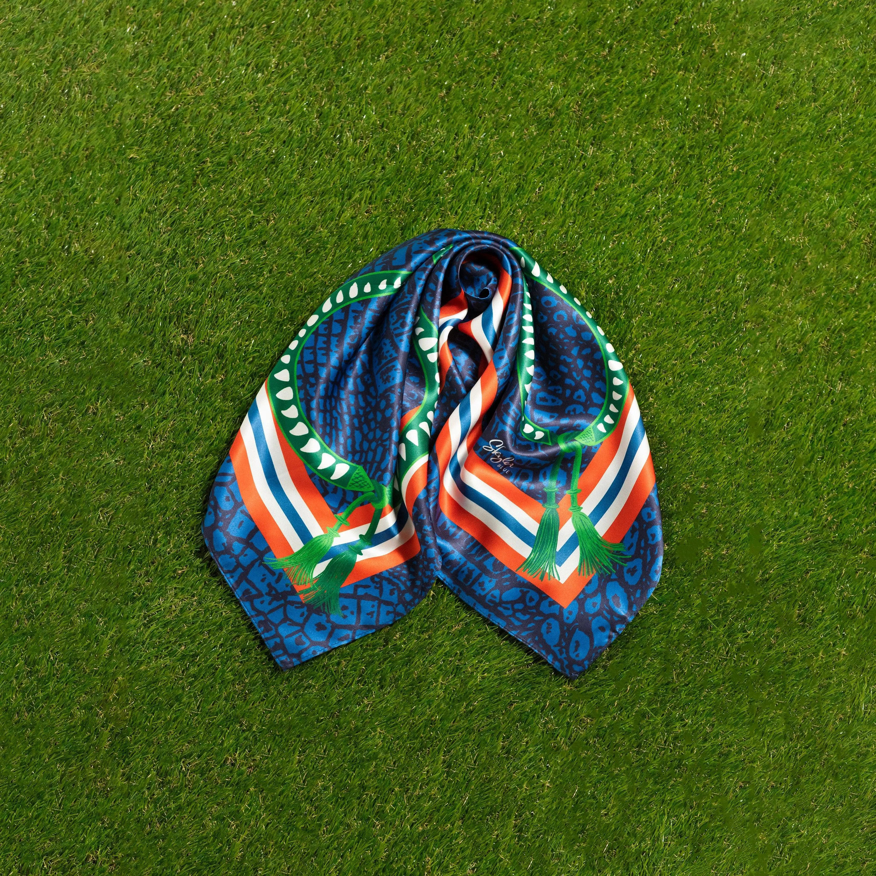 The Gainesville Scarf 24in